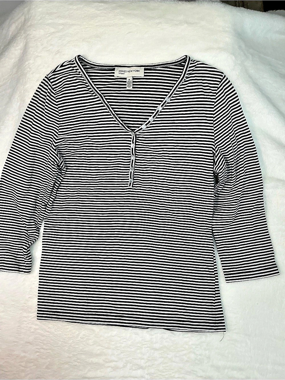 Jones New York Striped Henley Top in Black & White Size Medium